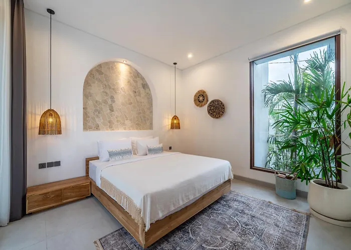 Brand New Orion Mediterranean Style Air-con Living * Canggu