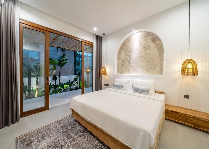 Brand New Orion Mediterranean Style Air-con Living Canggu