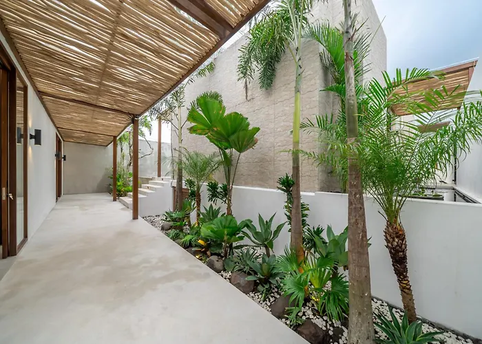Villa Brand New Orion Mediterranean Style Air-con Living *